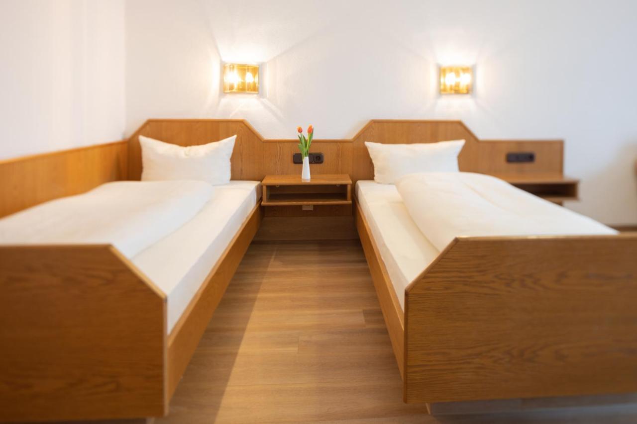 Akzent Hotel Meerfraeulein Wemding Exteriör bild