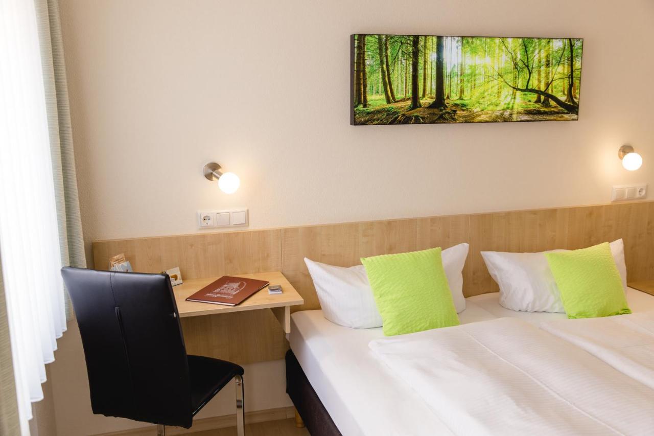 Akzent Hotel Meerfraeulein Wemding Exteriör bild