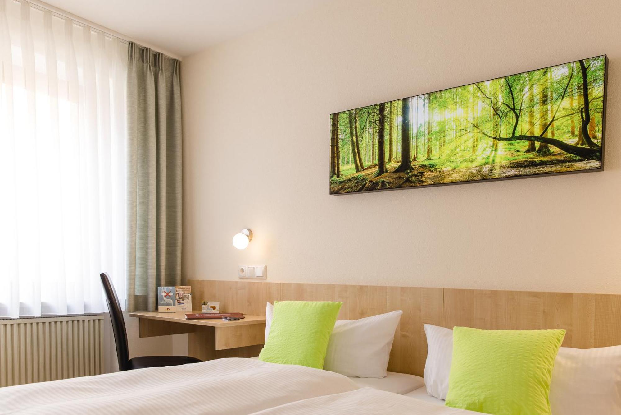 Akzent Hotel Meerfraeulein Wemding Exteriör bild